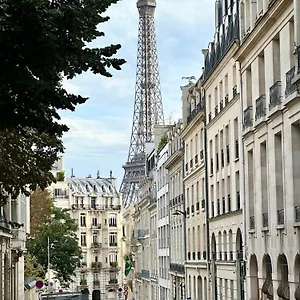 Champs Elysees 3 Apartment
